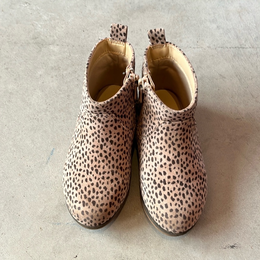 Cat & Jack animal print booties